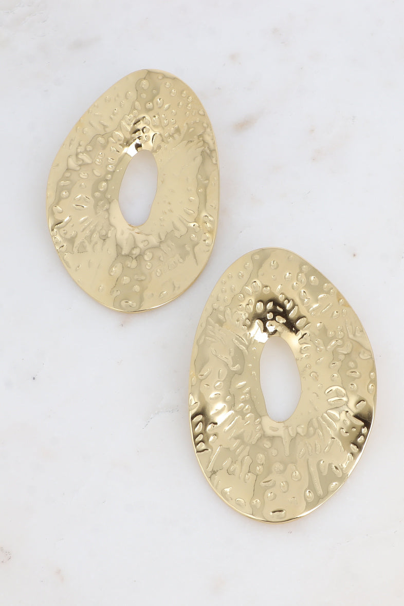 Boucles d’Oreilles Charlotte Bohm – Puces Ovales Ajourées Martelées