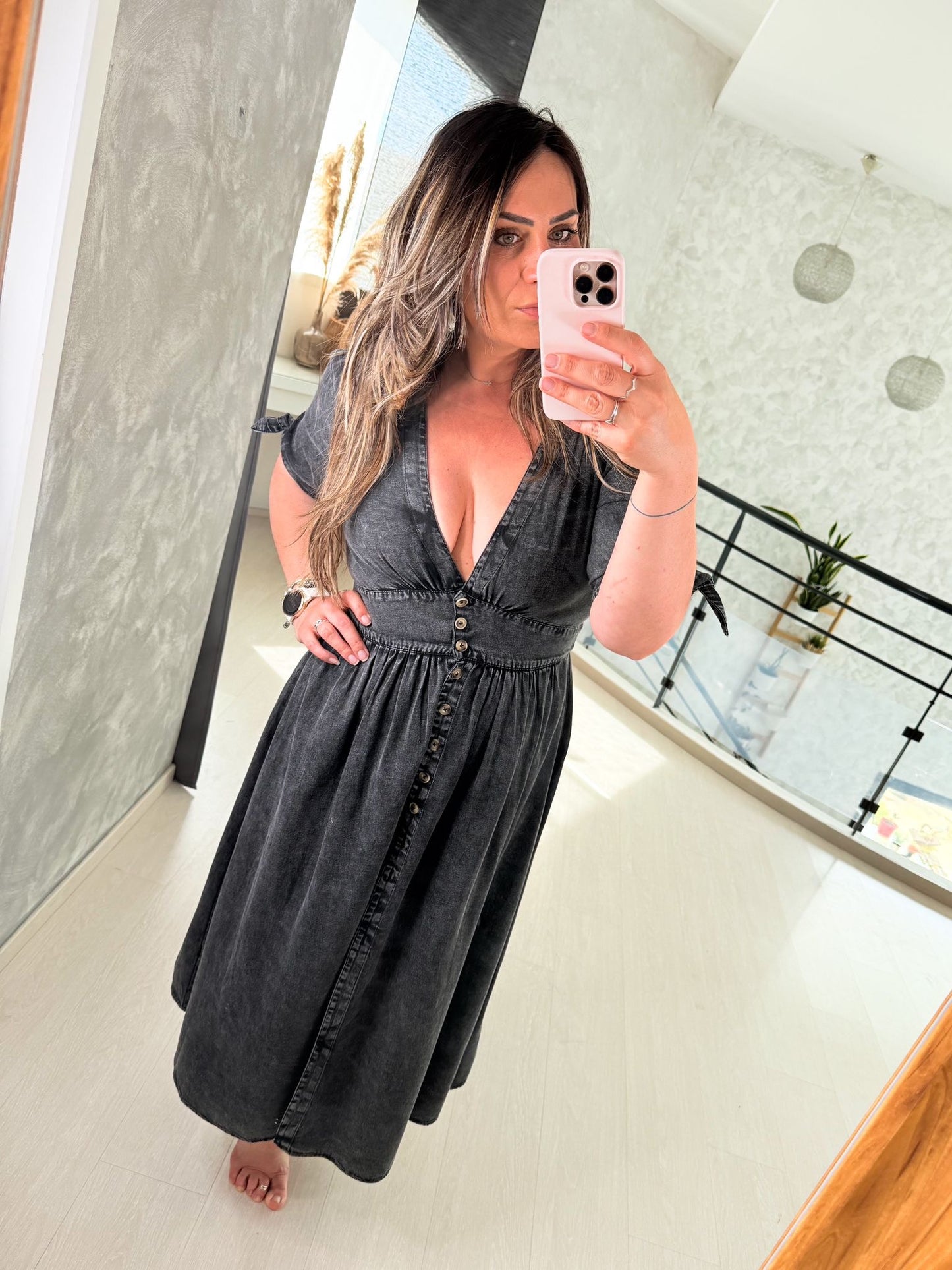 Robe Noir Lily