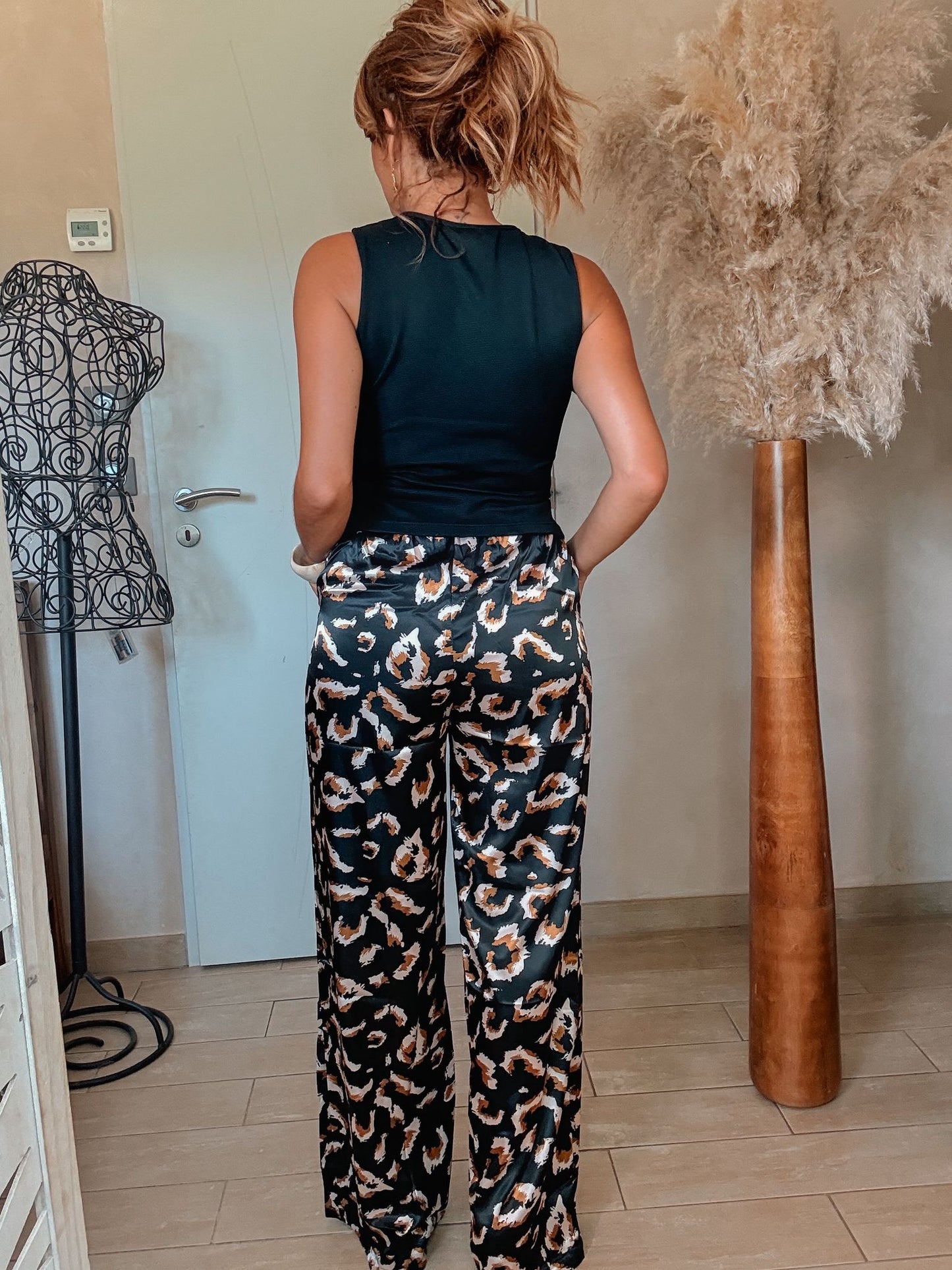 Pantalon satin léopard